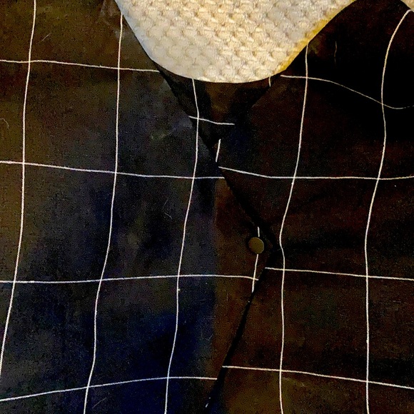 John Lewis- Kin- black button in back blouse - Picture 3 of 7